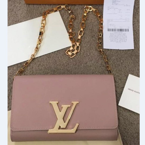 LV pouch pink