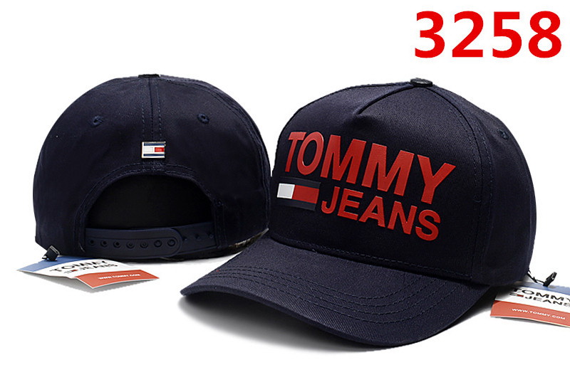 TOMMY HILFIGER Hats-081
