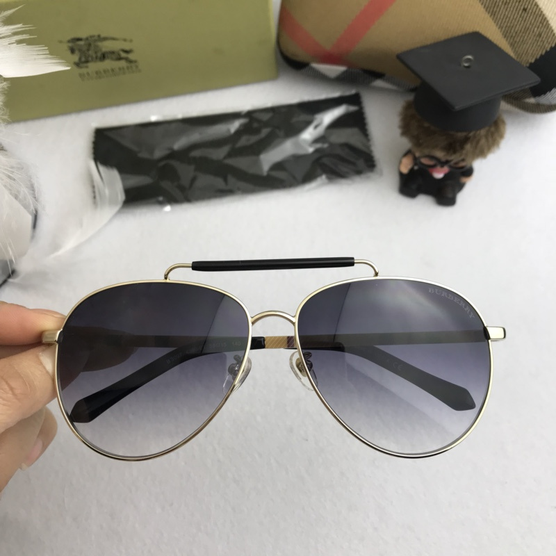 Burberry Sunglasses AAAA-069