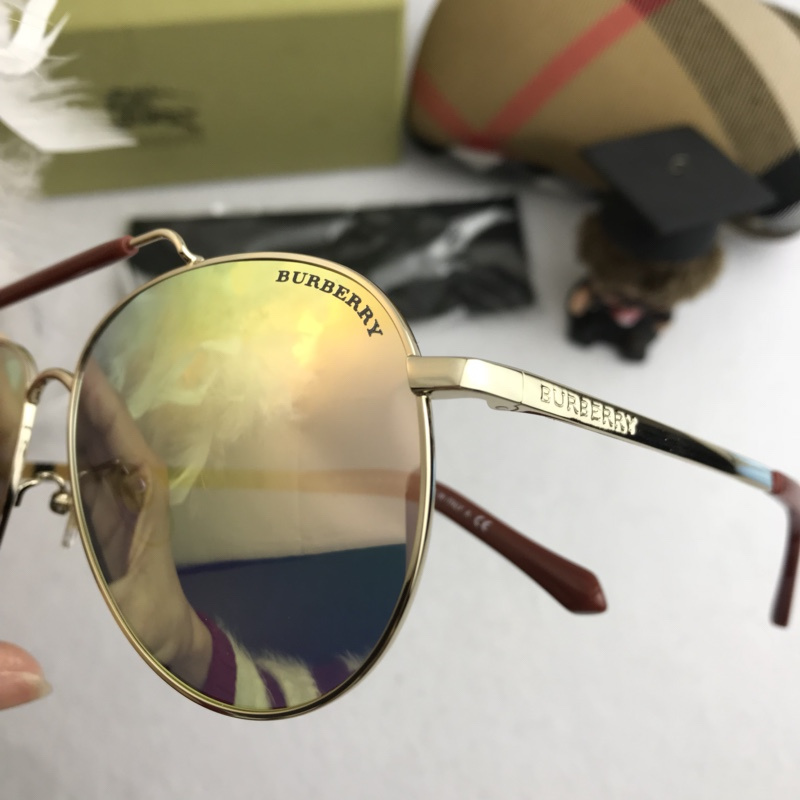 Burberry Sunglasses AAAA-073