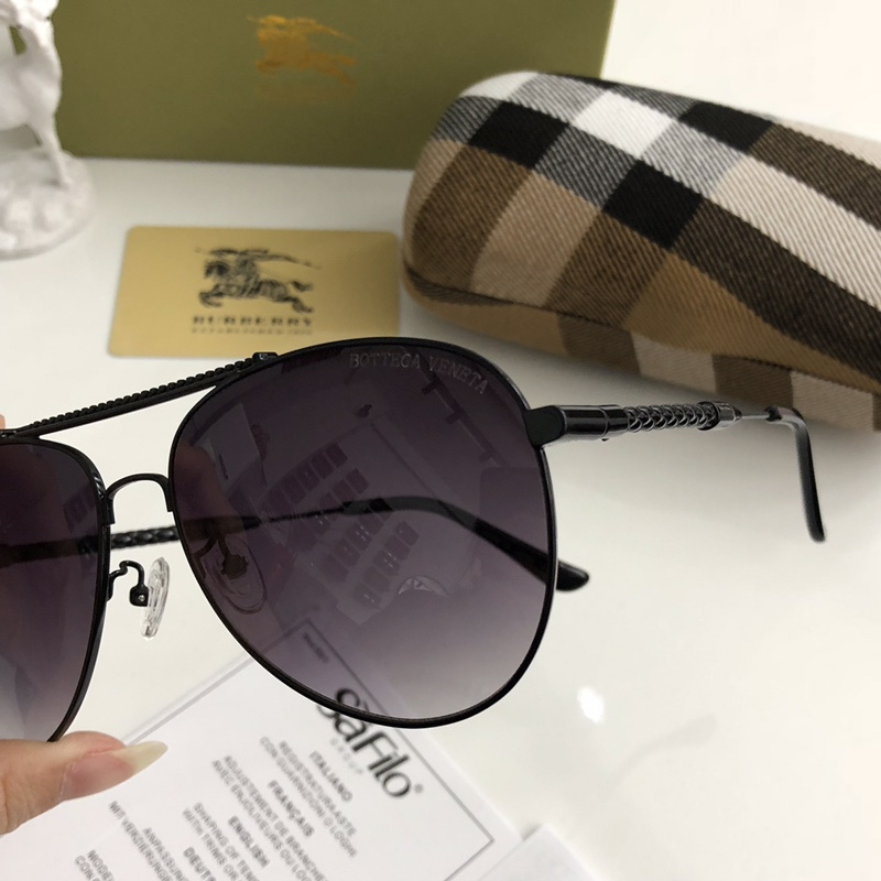 Burberry Sunglasses AAAA-205