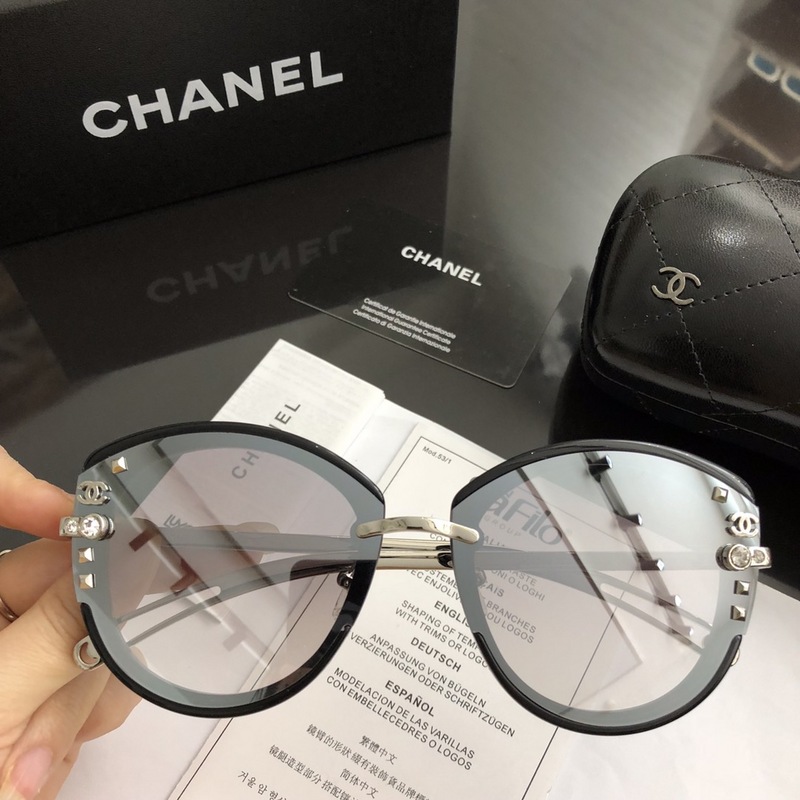 CHNL Sunglasses AAAA-052