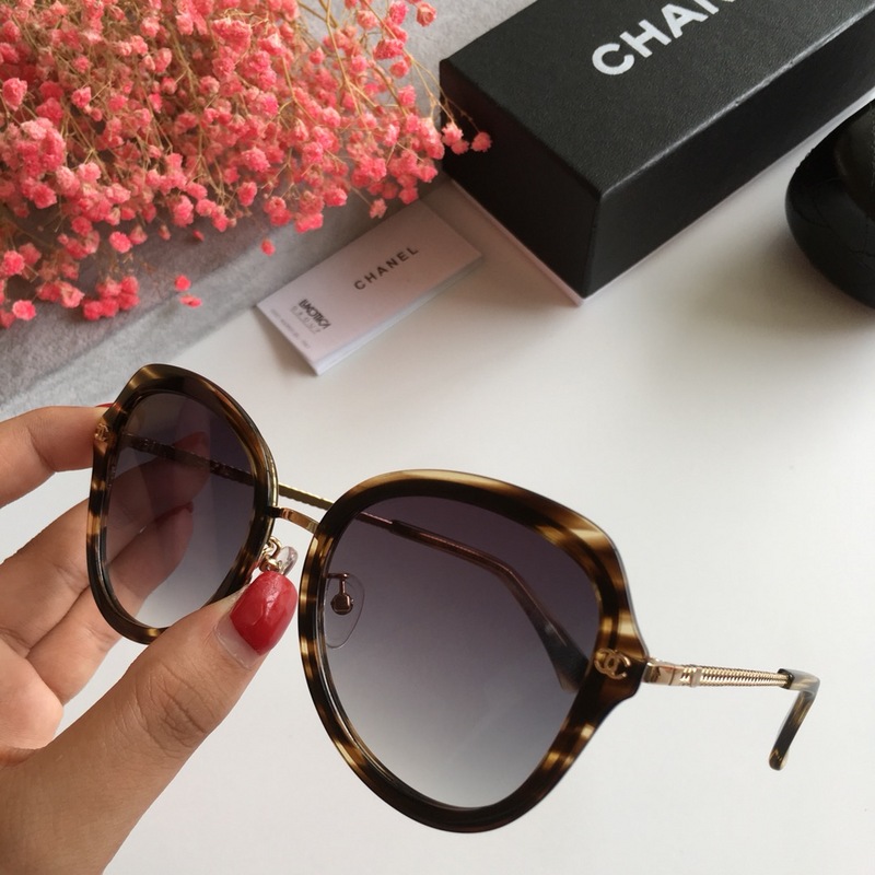 CHNL Sunglasses AAAA-1131