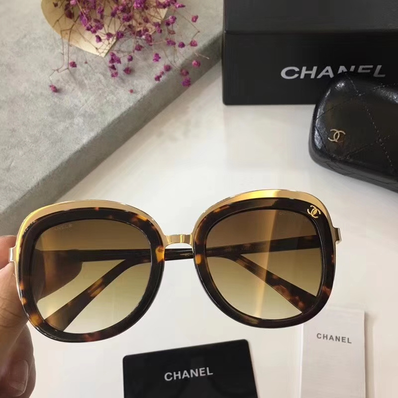 CHNL Sunglasses AAAA-272
