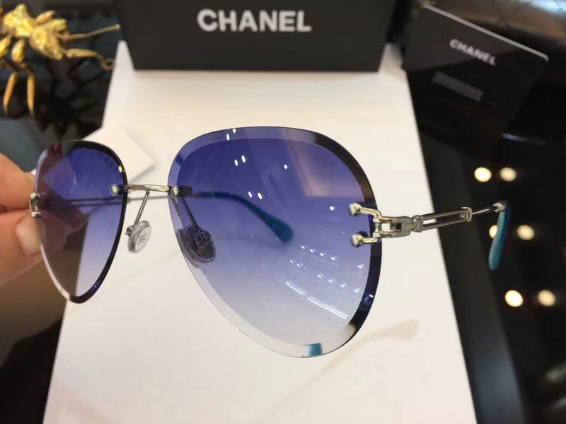 CHNL Sunglasses AAAA-383