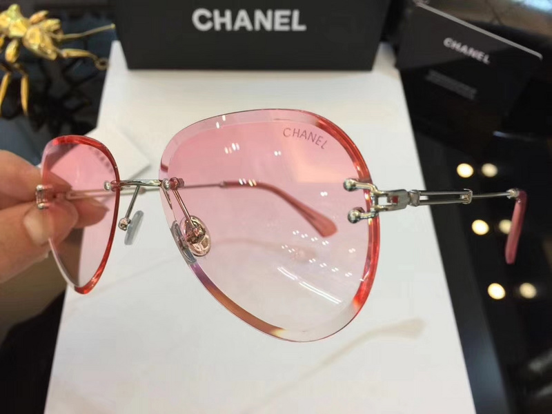 CHNL Sunglasses AAAA-385