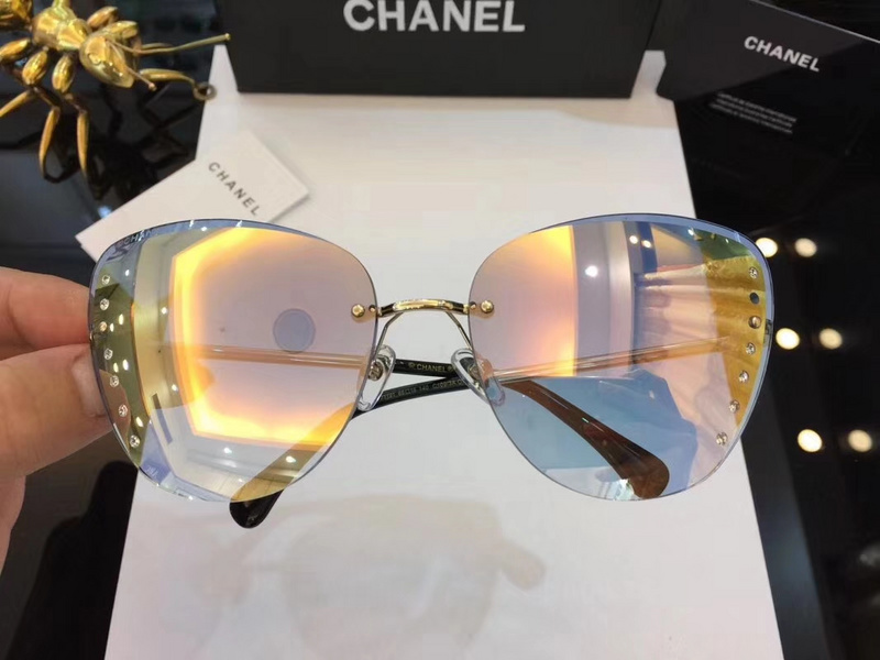 CHNL Sunglasses AAAA-396