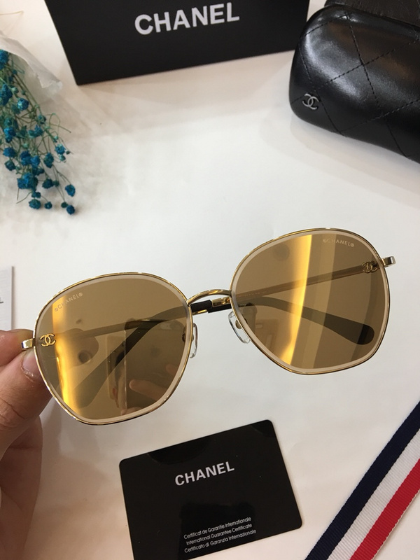 CHNL Sunglasses AAAA-453
