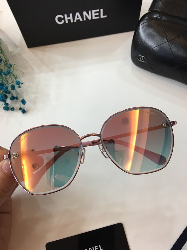 CHNL Sunglasses AAAA-454