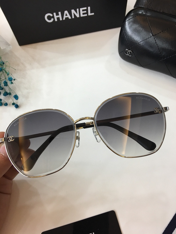 CHNL Sunglasses AAAA-456