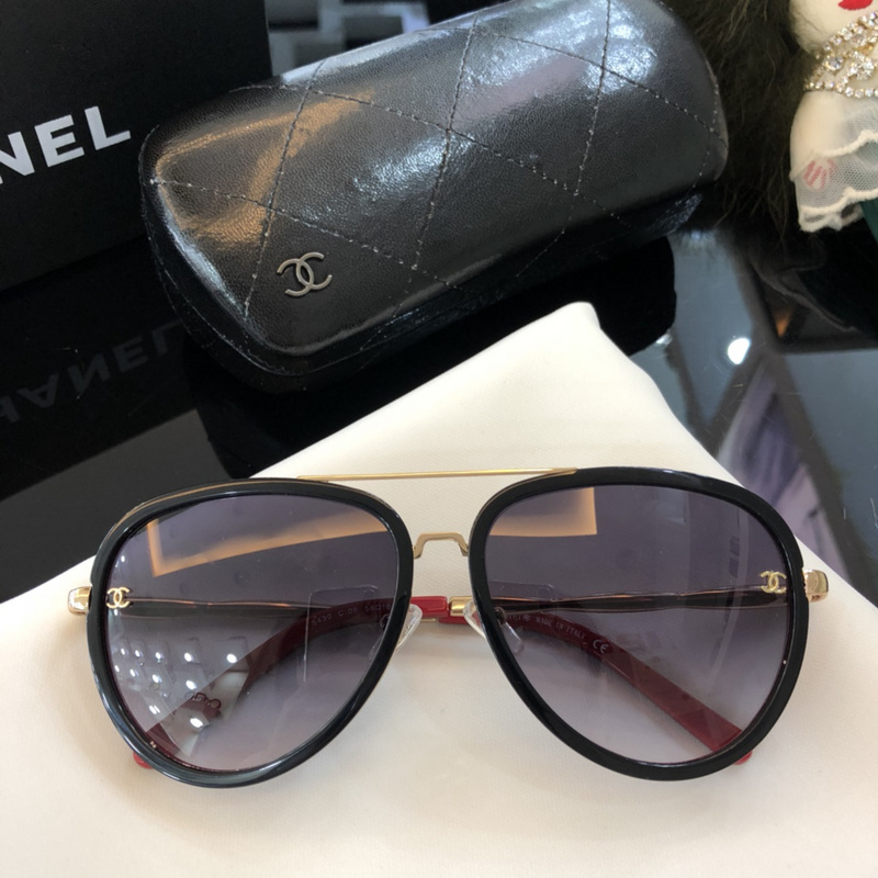 CHNL Sunglasses AAAA-475