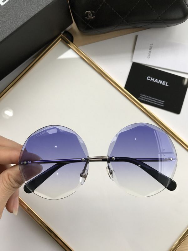CHNL Sunglasses AAAA-562