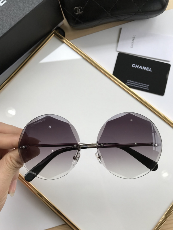 CHNL Sunglasses AAAA-563