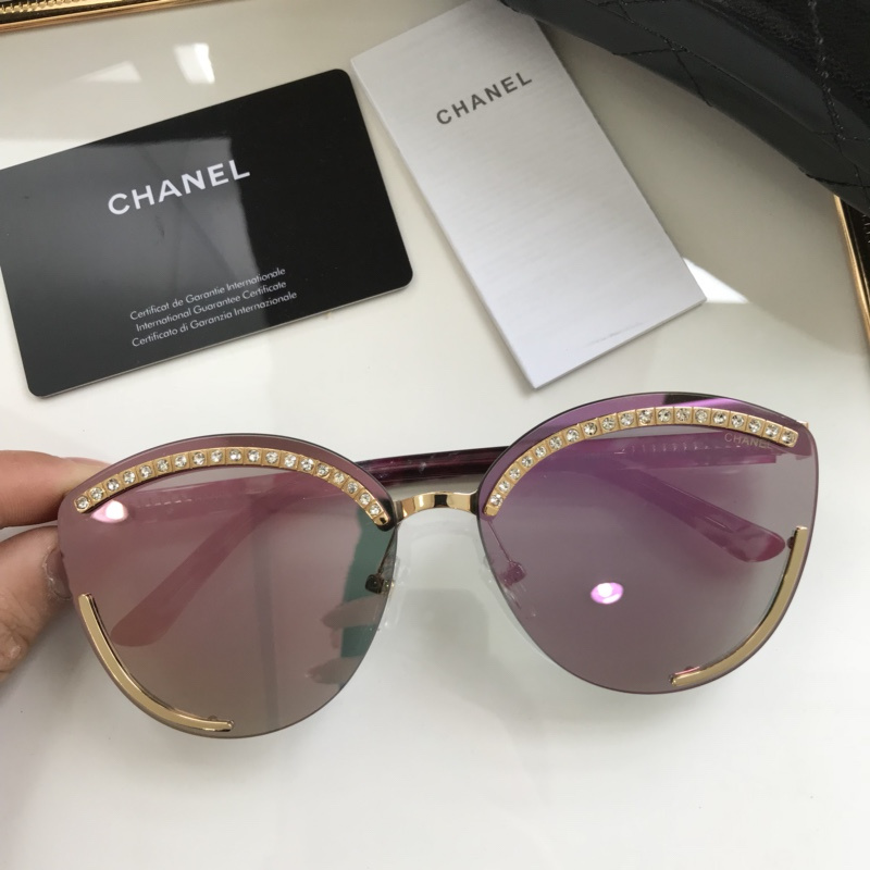CHNL Sunglasses AAAA-624