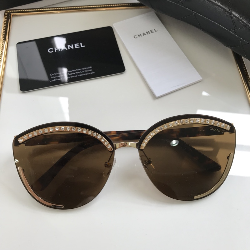 CHNL Sunglasses AAAA-628