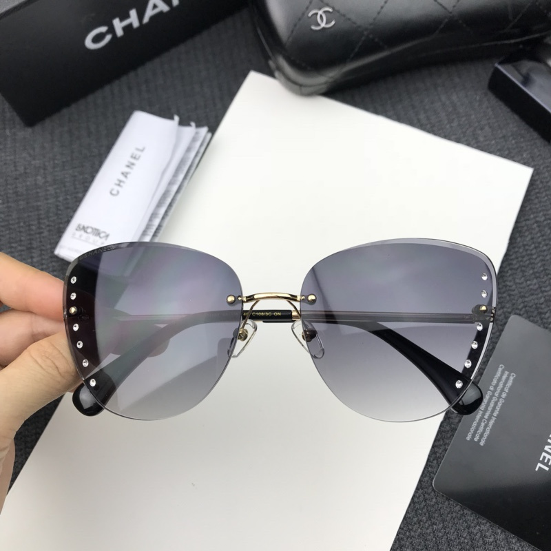 CHNL Sunglasses AAAA-651