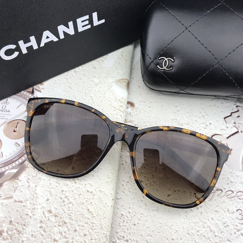 CHNL Sunglasses AAAA-699
