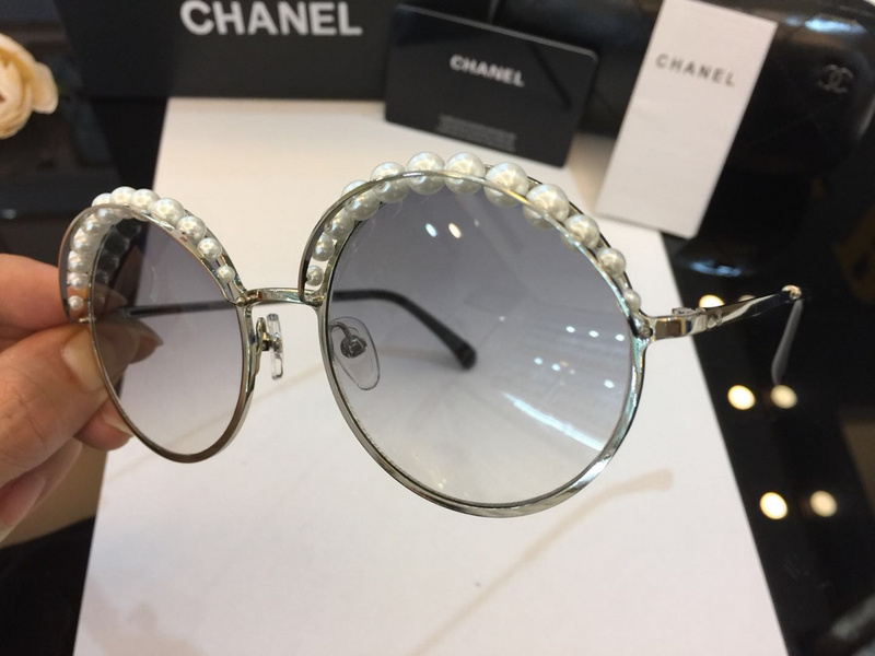CHNL Sunglasses AAAA-715