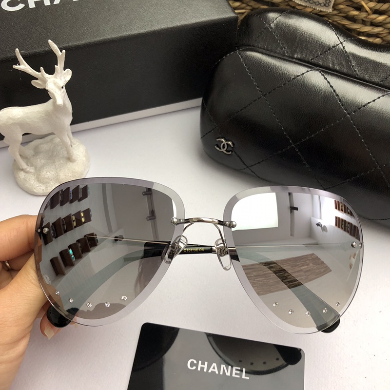 CHNL Sunglasses AAAA-856