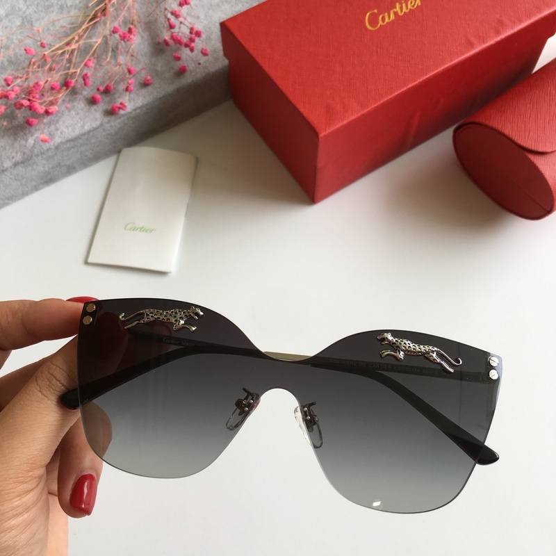 Cartier Sunglasses AAAA-166