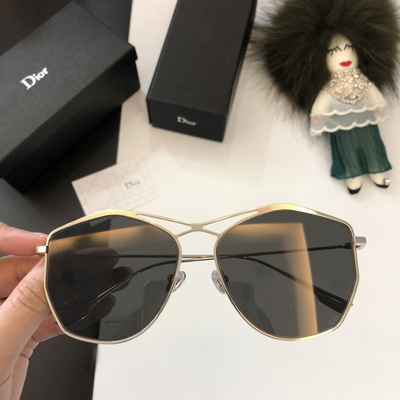 Dior Sunglasses AAAA-030