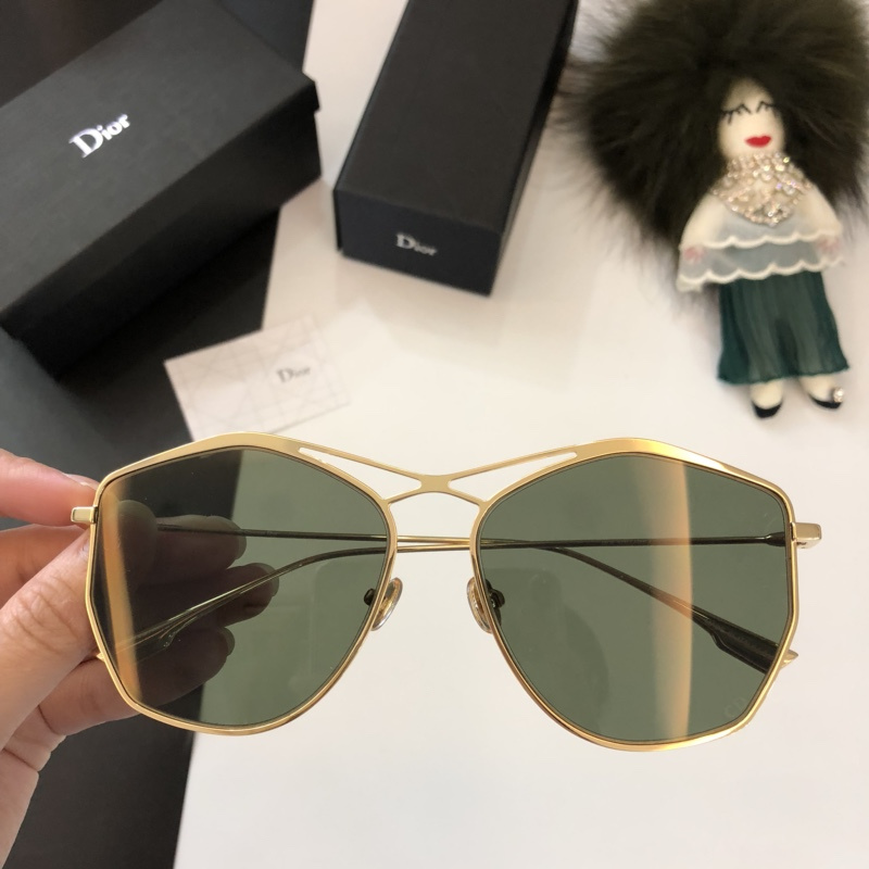 Dior Sunglasses AAAA-031