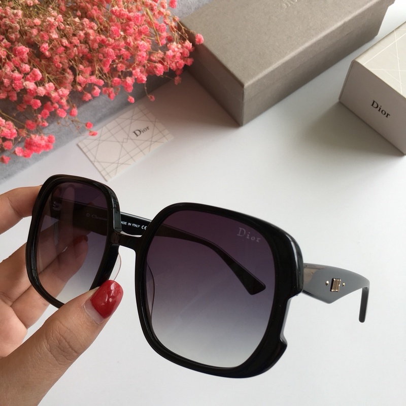 Dior Sunglasses AAAA-045