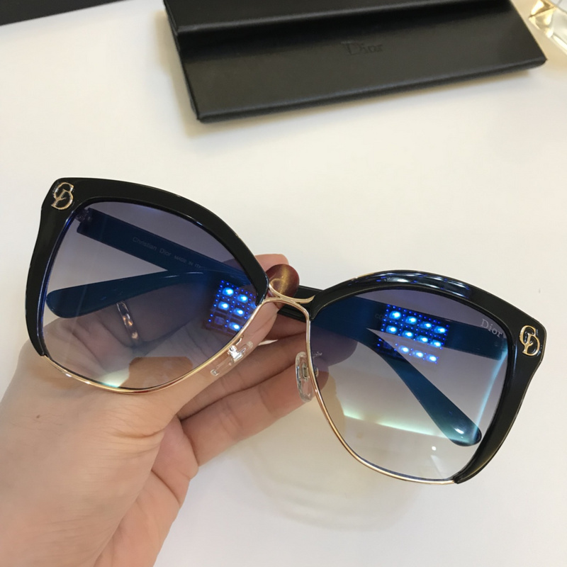 Dior Sunglasses AAAA-069