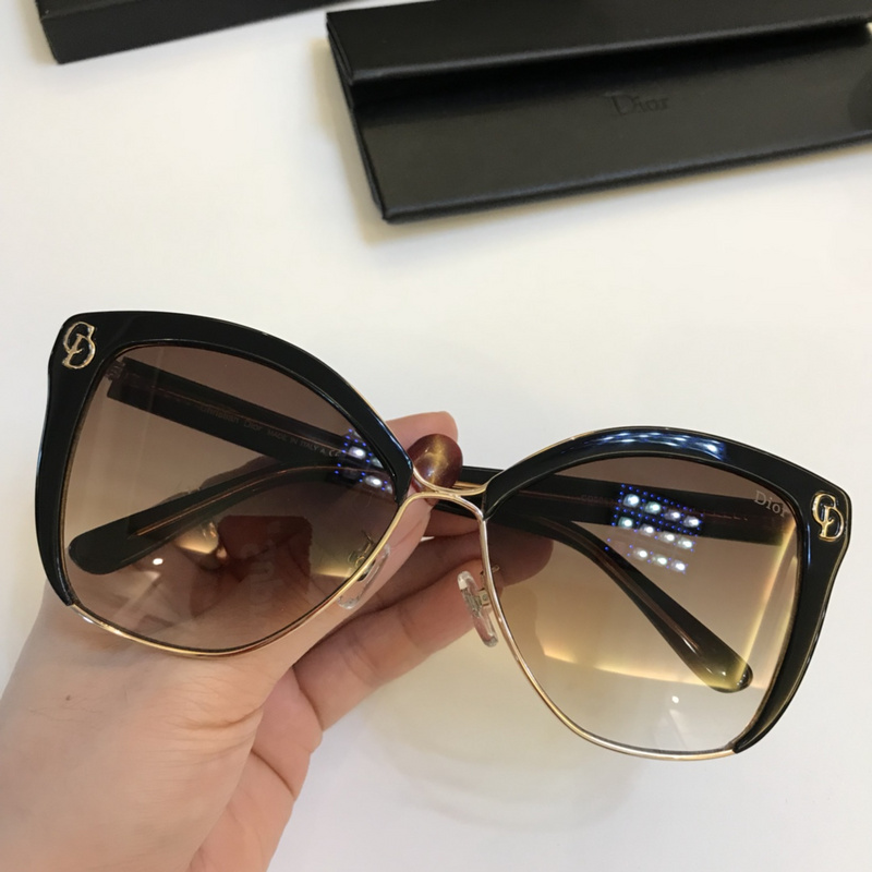 Dior Sunglasses AAAA-078