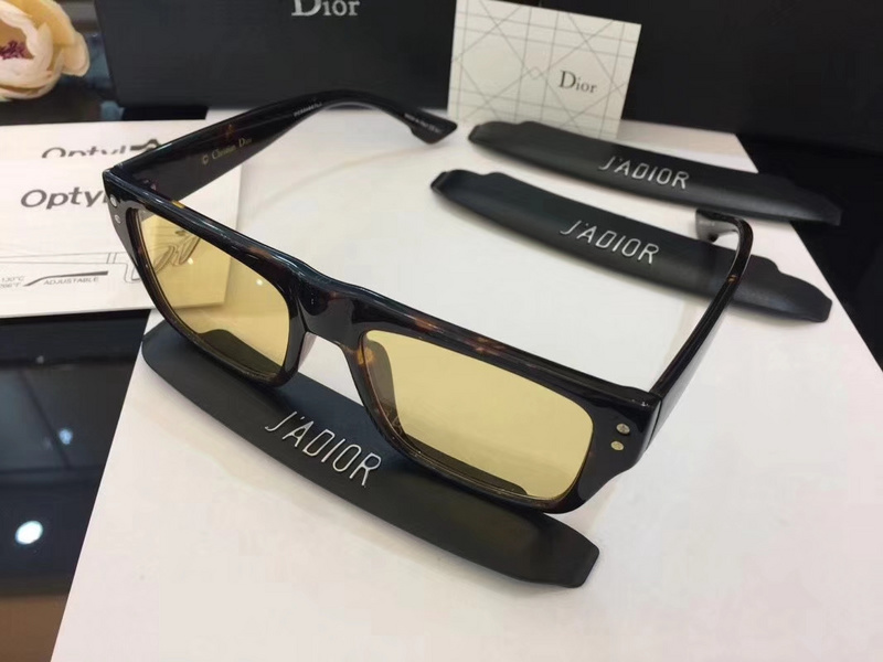 Dior Sunglasses AAAA-080