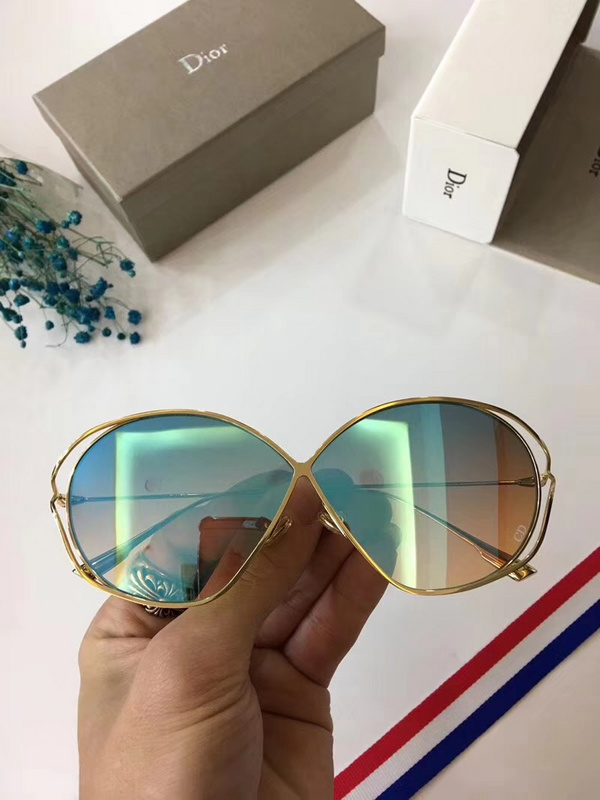 Dior Sunglasses AAAA-097