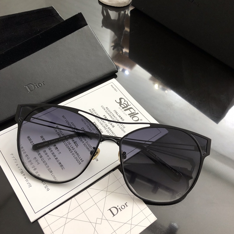 Dior Sunglasses AAAA-1015