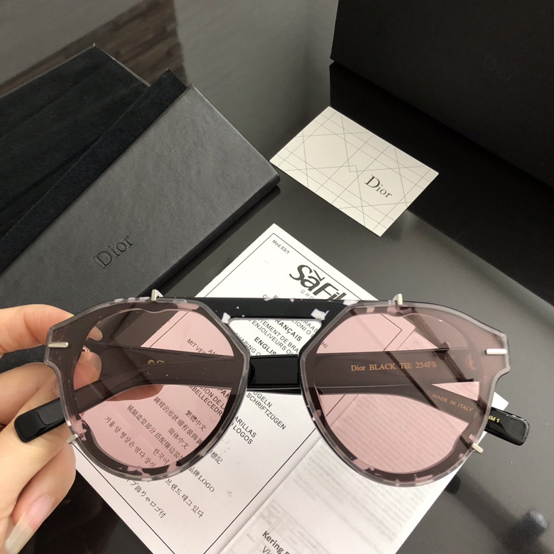 Dior Sunglasses AAAA-1044