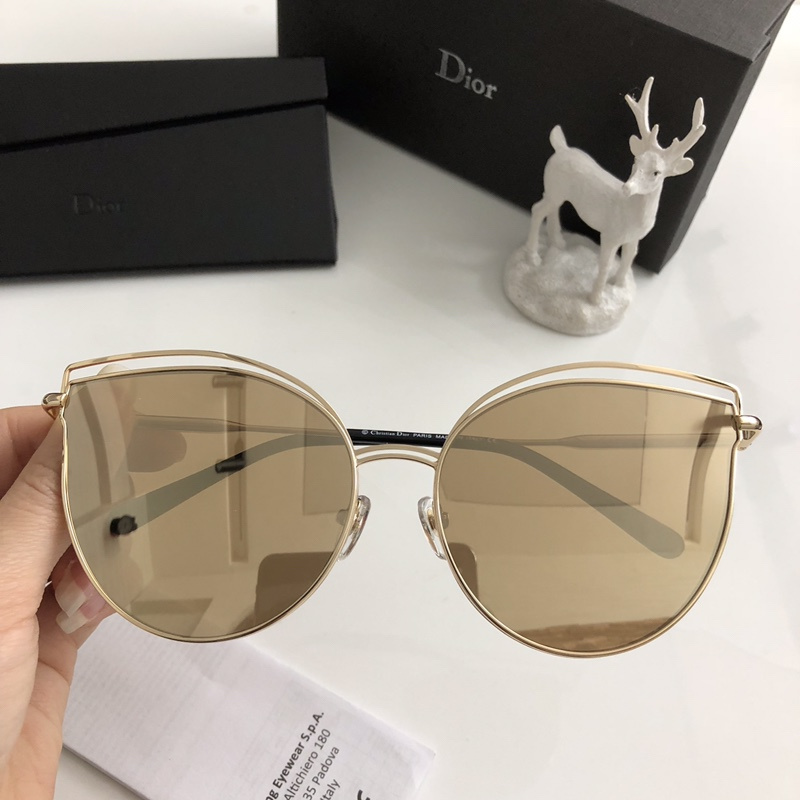 Dior Sunglasses AAAA-1047