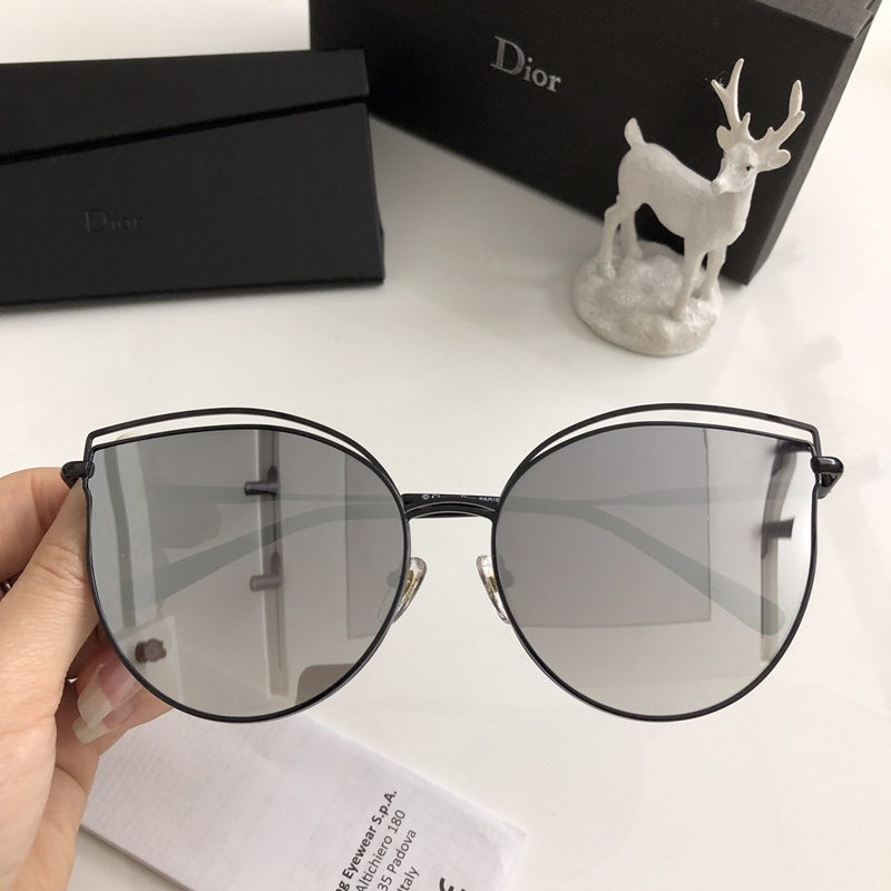 Dior Sunglasses AAAA-1049