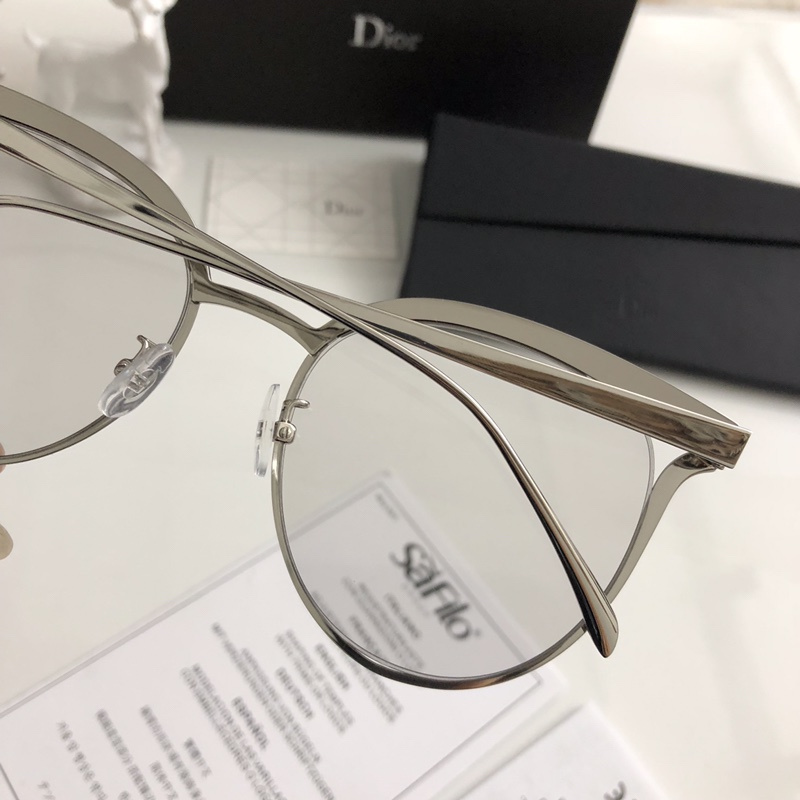 Dior Sunglasses AAAA-1060