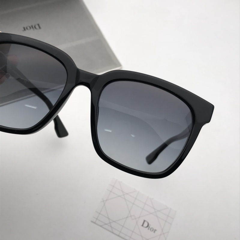 Dior Sunglasses AAAA-1086