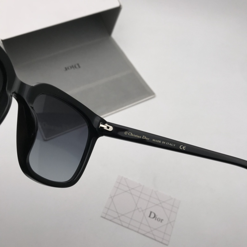 Dior Sunglasses AAAA-1087