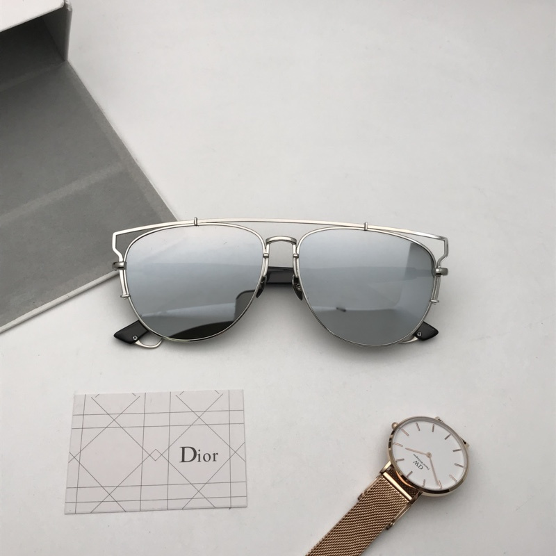 Dior Sunglasses AAAA-1091