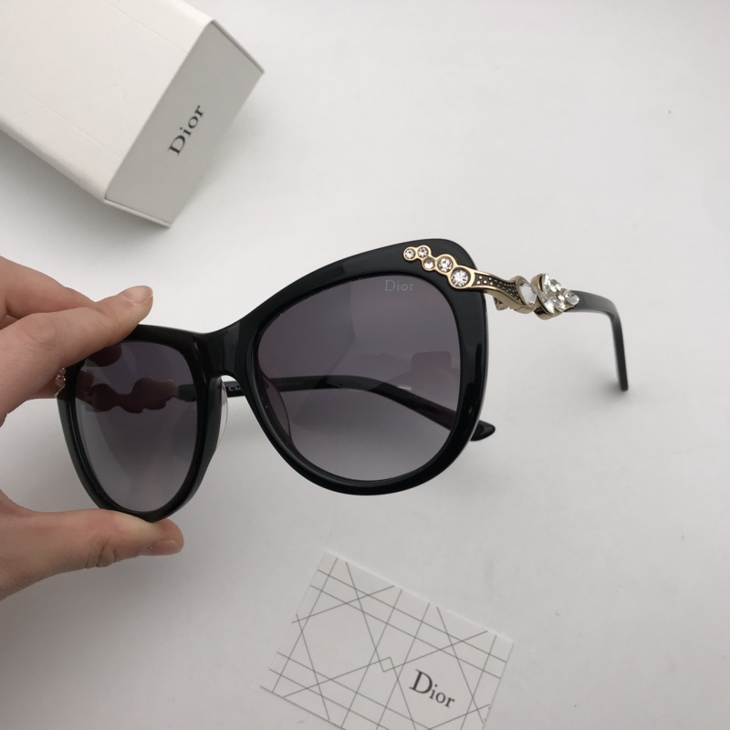 Dior Sunglasses AAAA-1095