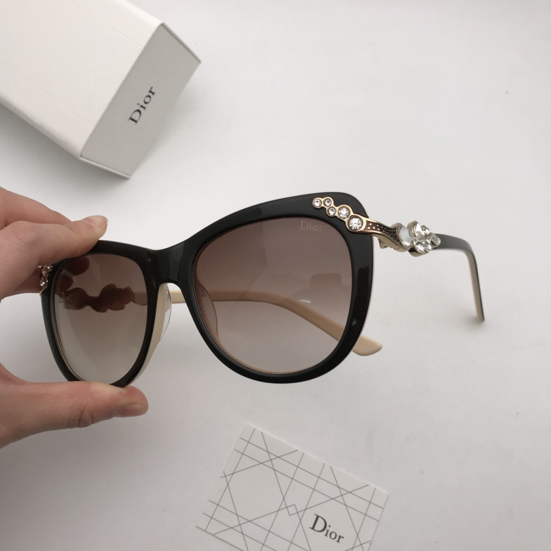 Dior Sunglasses AAAA-1098