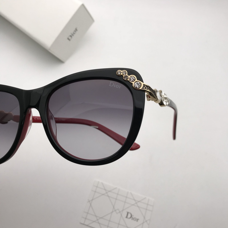 Dior Sunglasses AAAA-1105