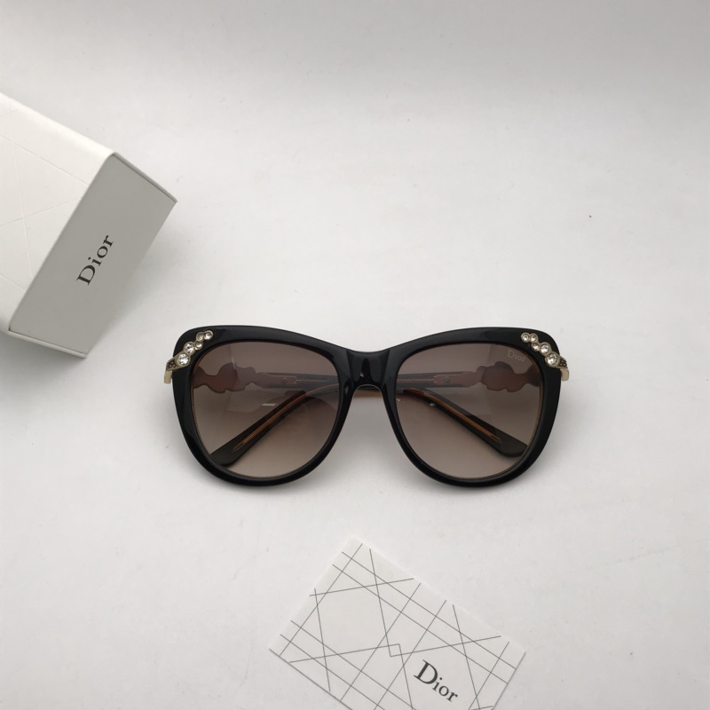Dior Sunglasses AAAA-1109