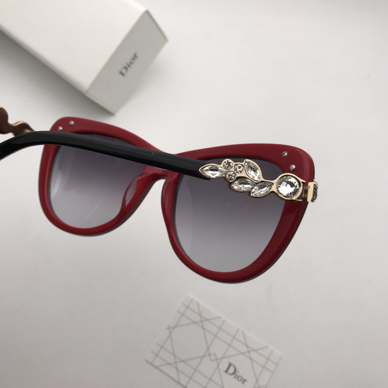 Dior Sunglasses AAAA-1115