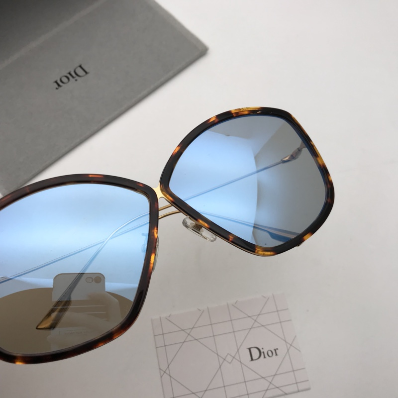 Dior Sunglasses AAAA-1121