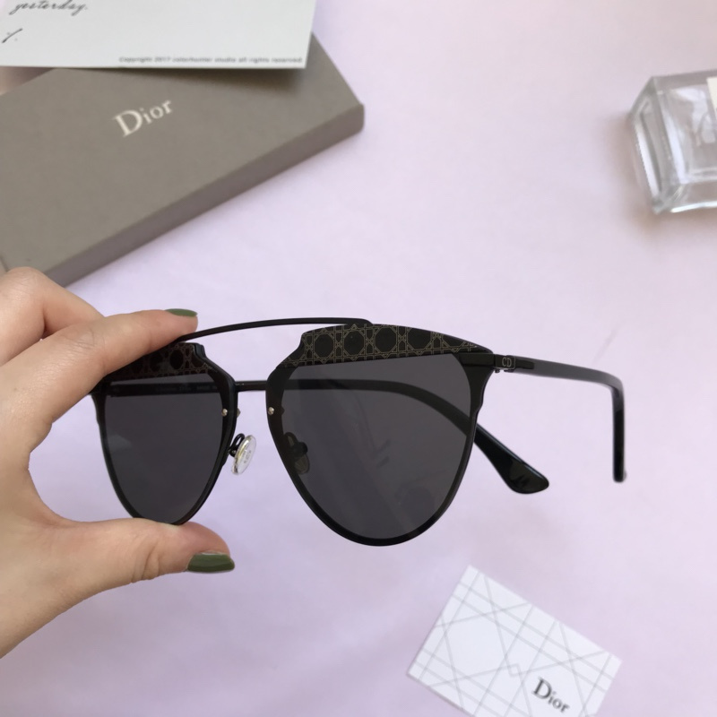 Dior Sunglasses AAAA-1137