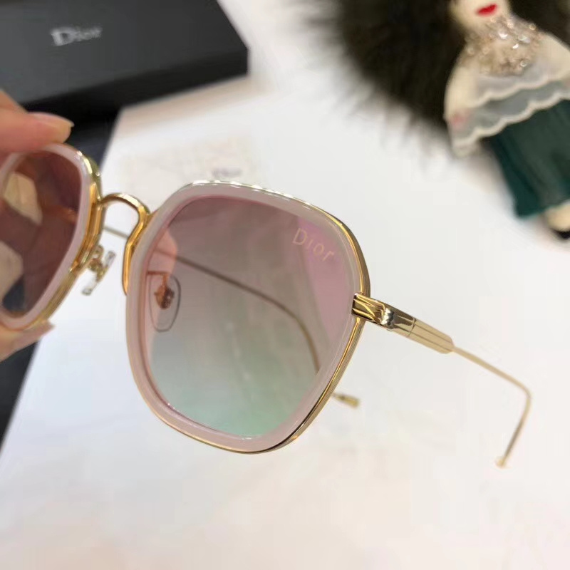Dior Sunglasses AAAA-127
