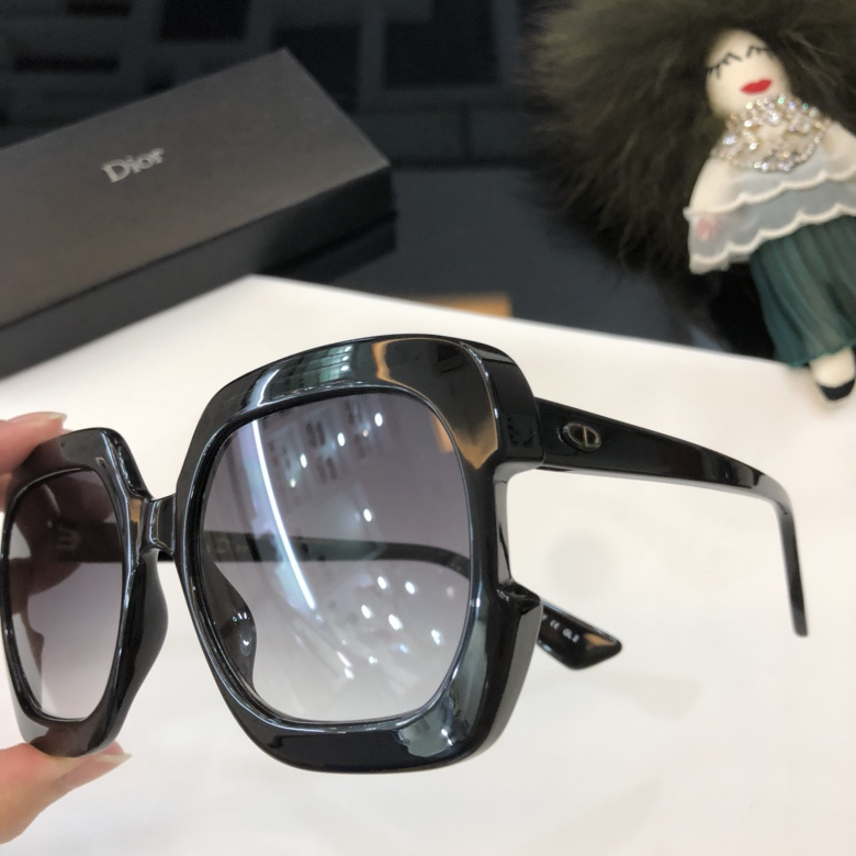 Dior Sunglasses AAAA-139