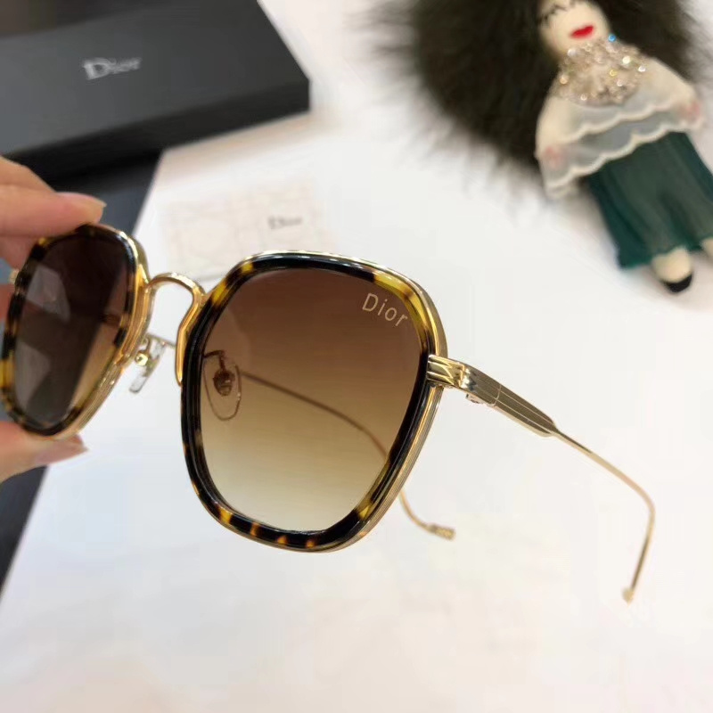 Dior Sunglasses AAAA-141