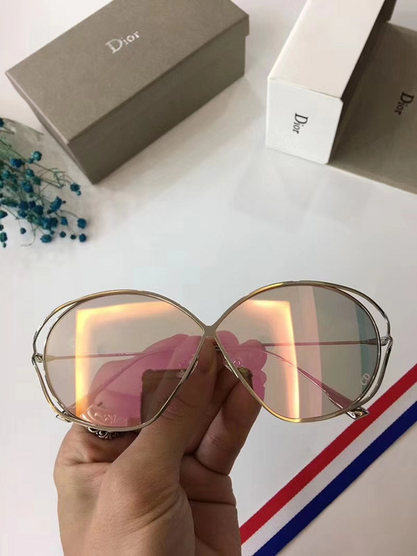 Dior Sunglasses AAAA-144